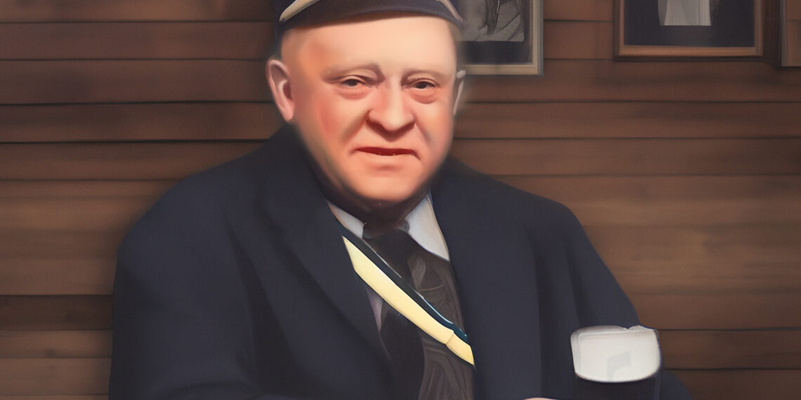 Karl Hans Strobl in einer Burschenschaft mit einem Bier